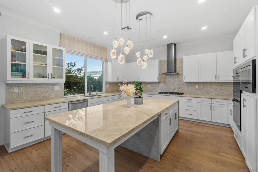 1841 Paterna Dr Property Photo 6