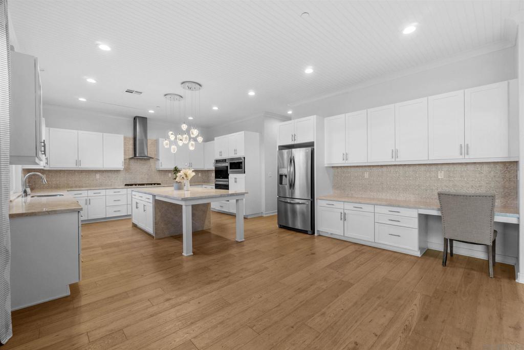 1841 Paterna Dr Property Photo 10