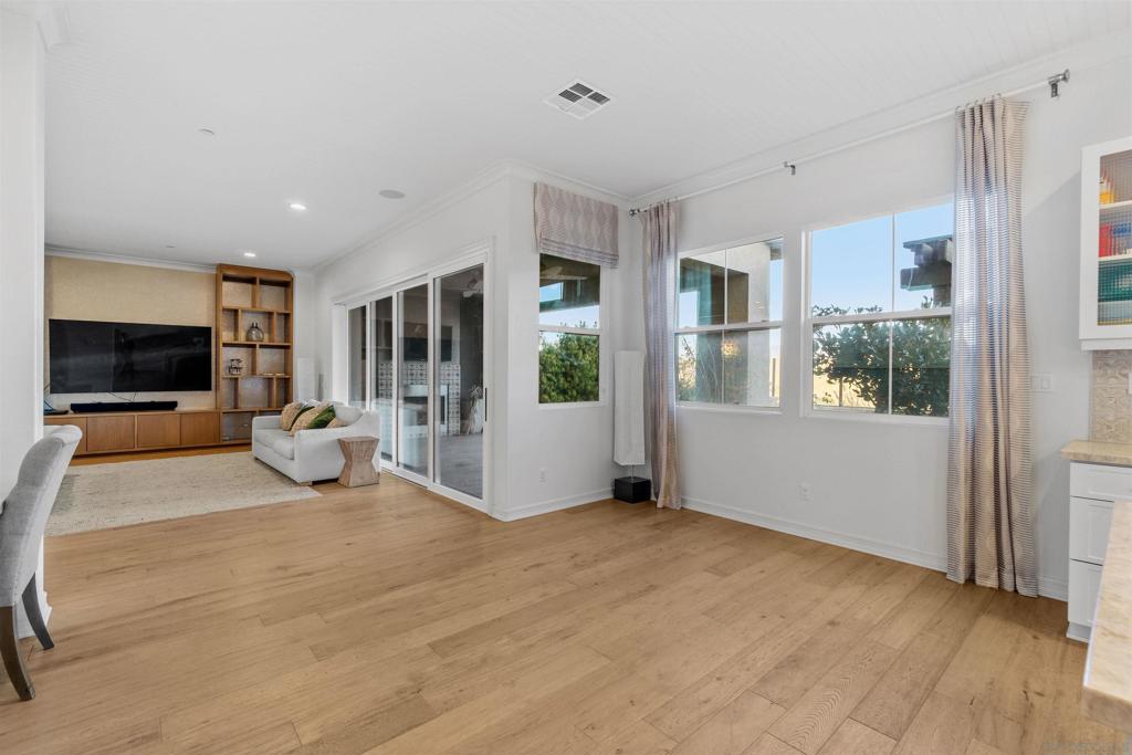 1841 Paterna Dr Property Photo 11