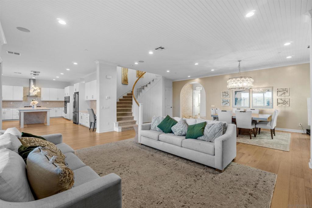 1841 Paterna Dr Property Photo 15