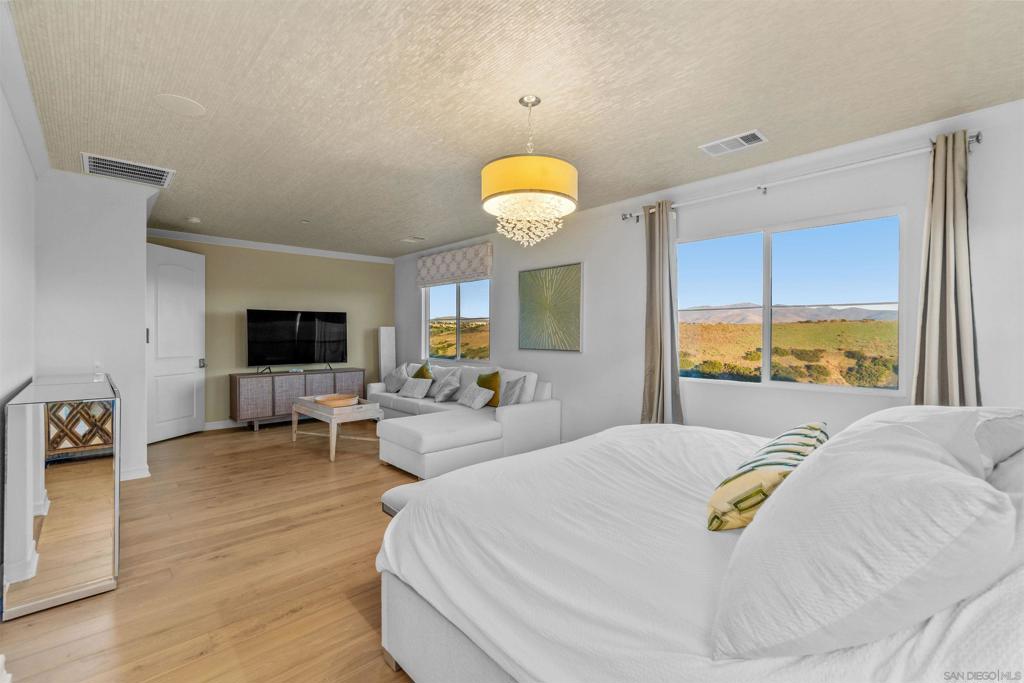 1841 Paterna Dr Property Photo 32