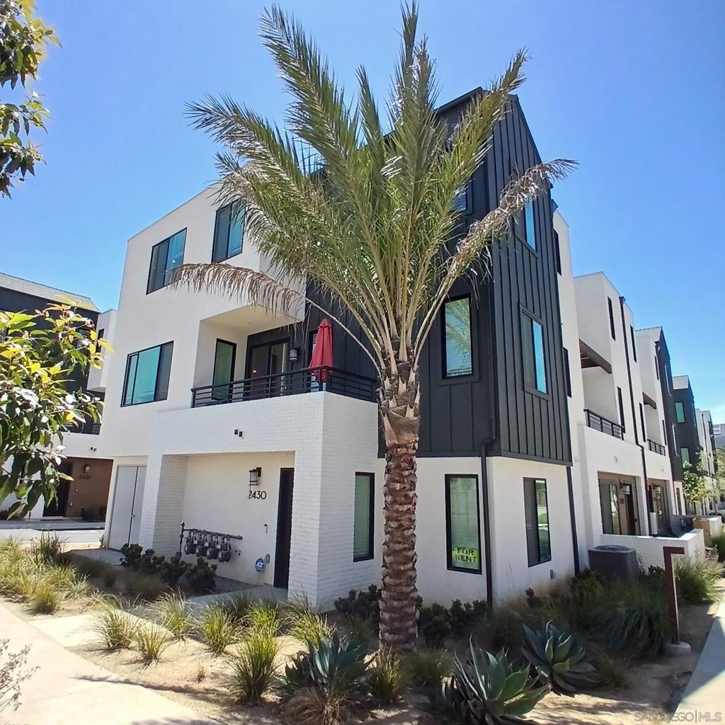2430 Cascalote Loop Property Photo 1