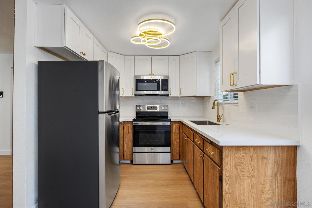 4162 Arizona Street Property Photo 14