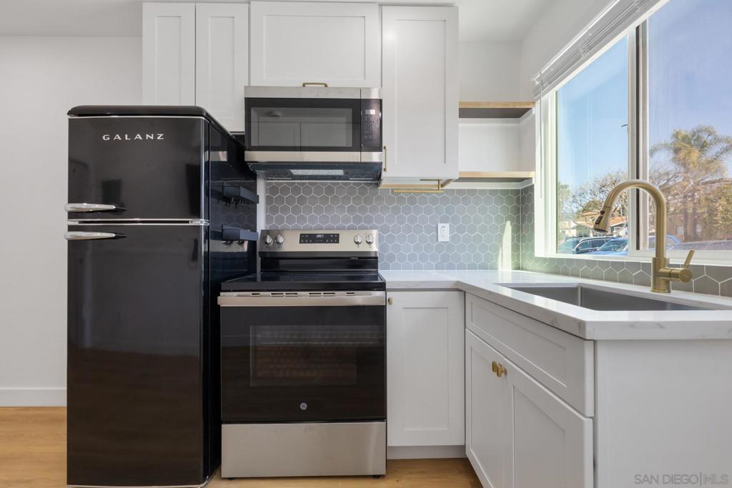 4162 Arizona Street Property Photo 27