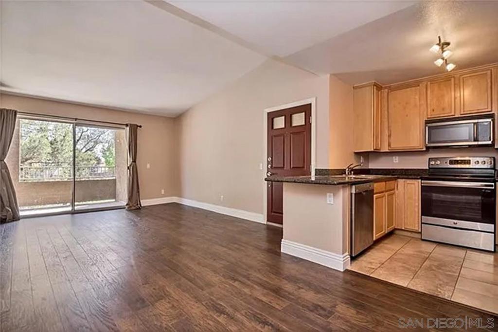 2275 Del Mar Way 306 Property Photo 1