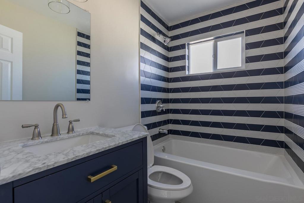 4275 48th St Property Photo 13