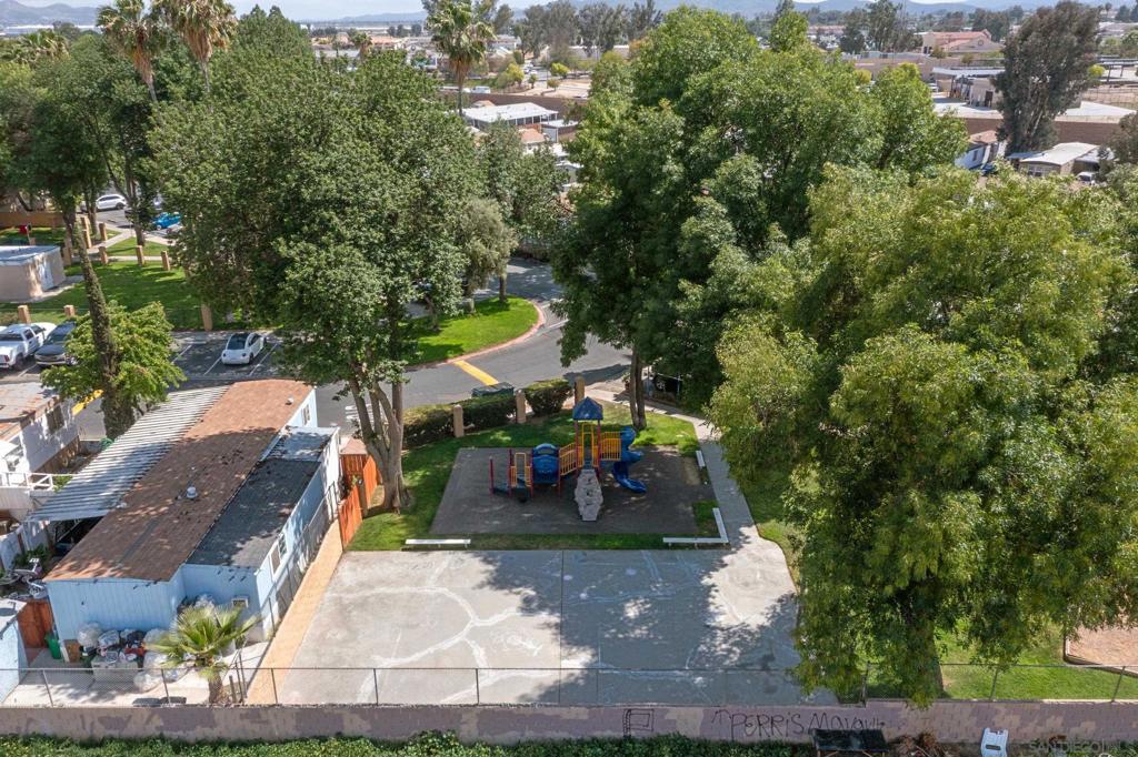 2640 W Rialto Ave Spc 20 Property Photo 17