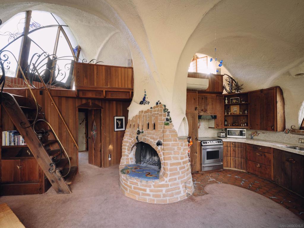 1025 Alpine Boulevard Property Photo 5