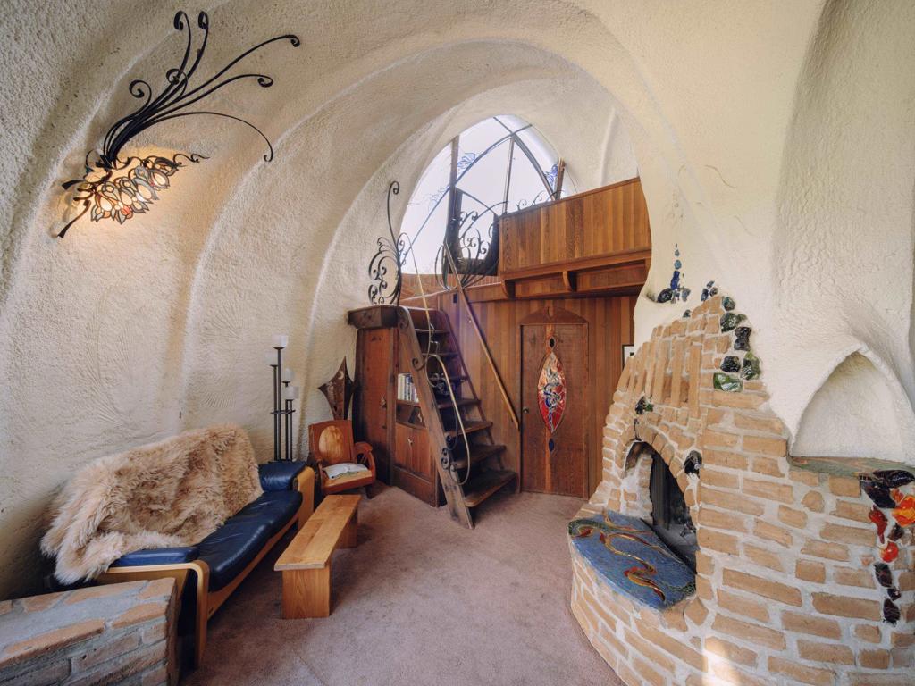 1025 Alpine Boulevard Property Photo 6