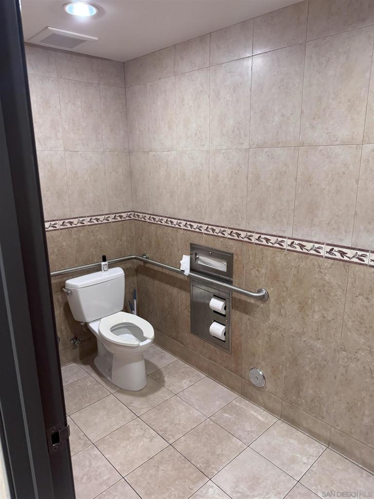 1068 Broadway Property Photo 28