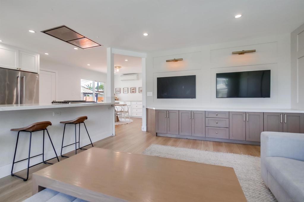 3551 Ben St Property Photo 1