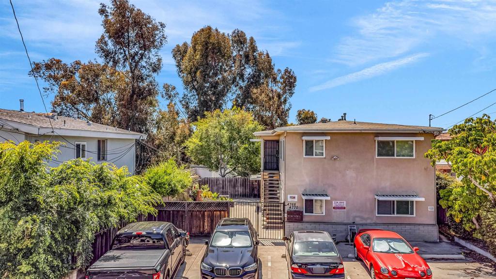 4768 Arizona St Property Photo 8