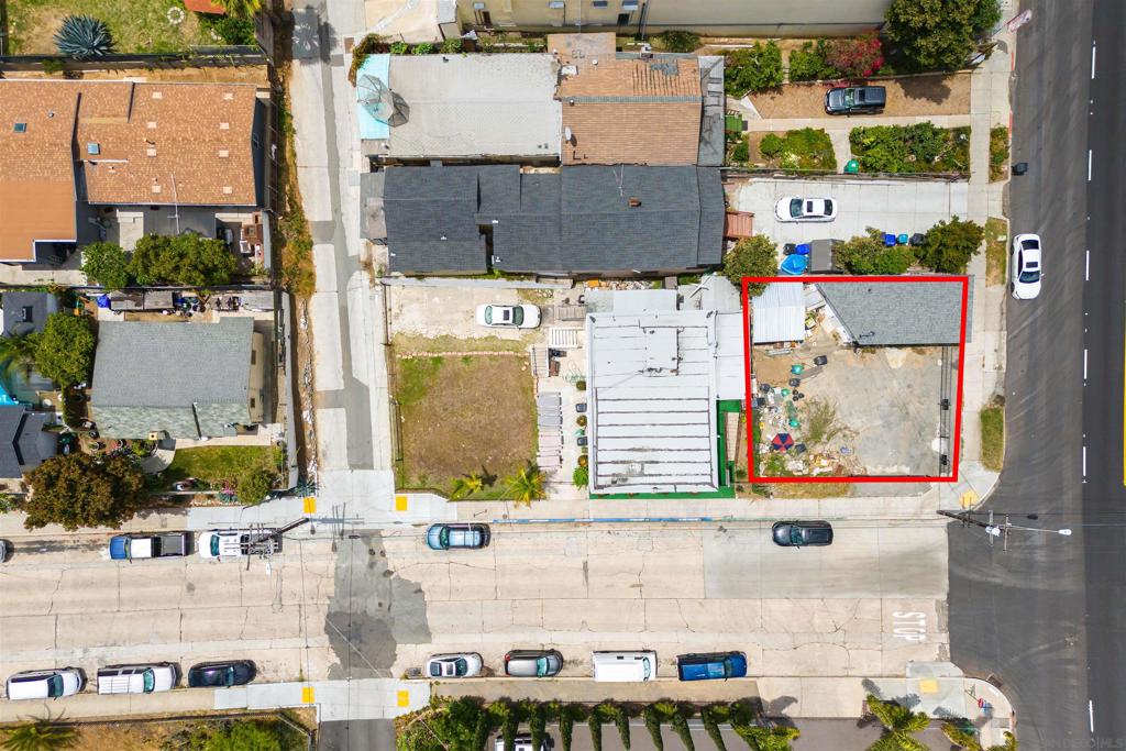 2693 Market St Property Photo 1