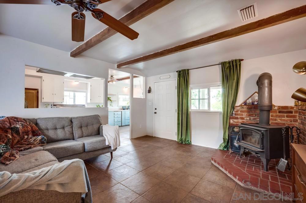 12321 Fremont St Property Photo 4
