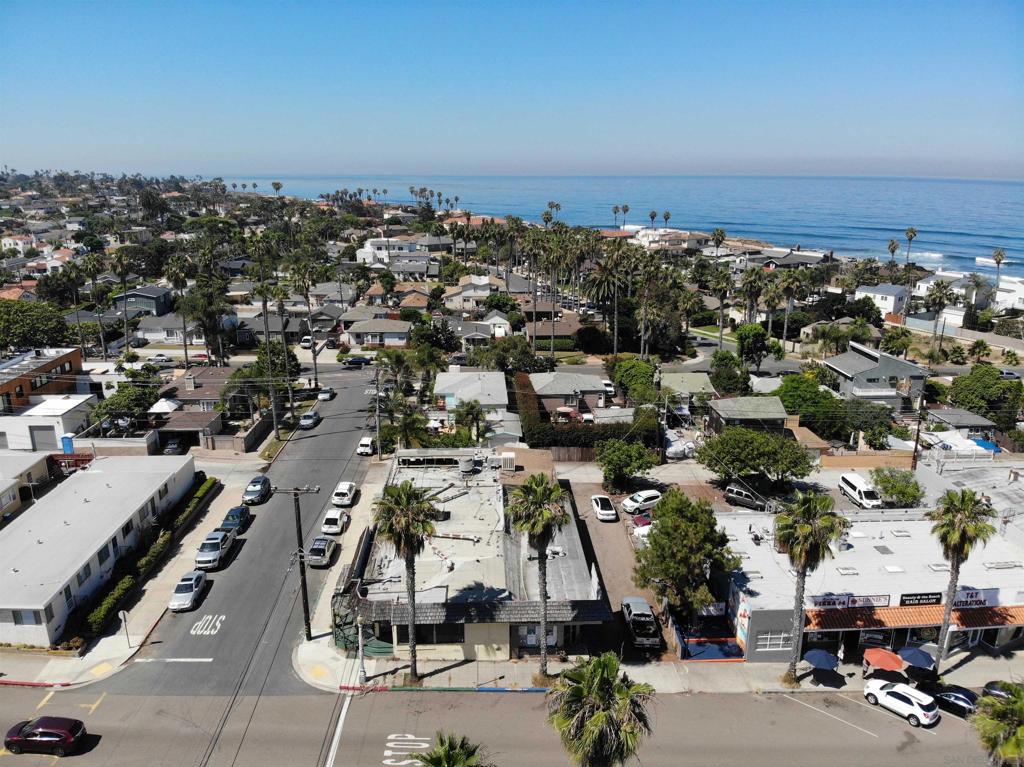 4705 Point Loma Ave Property Photo 6