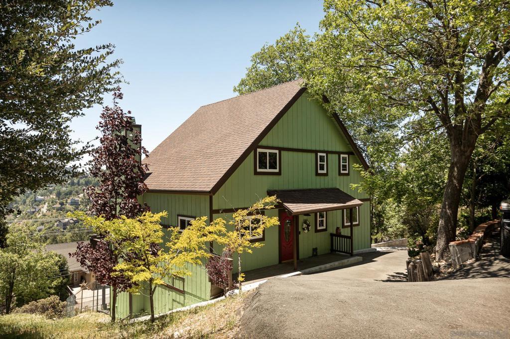 1141 Grass Valley Road Property Photo 1
