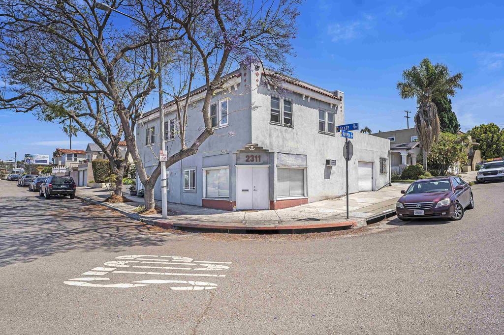 2311 State St Property Photo 1