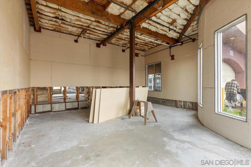 165 W San Ysidro Blvd Property Photo 12