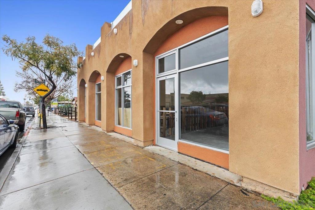 165 W San Ysidro Blvd Property Photo 16
