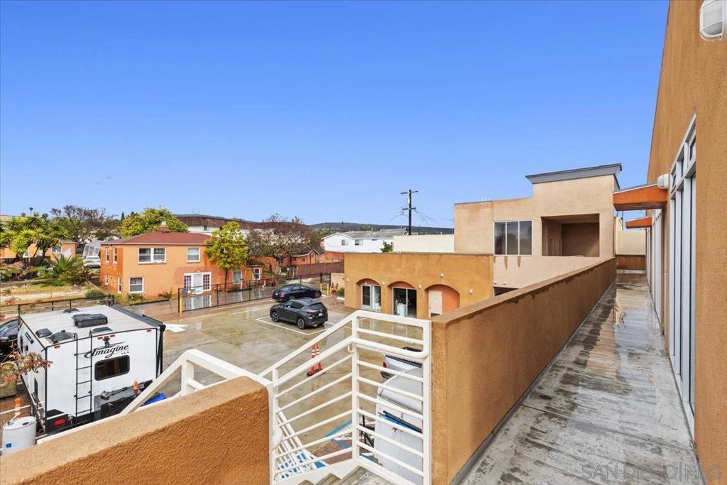 165 W San Ysidro Blvd Property Photo 26