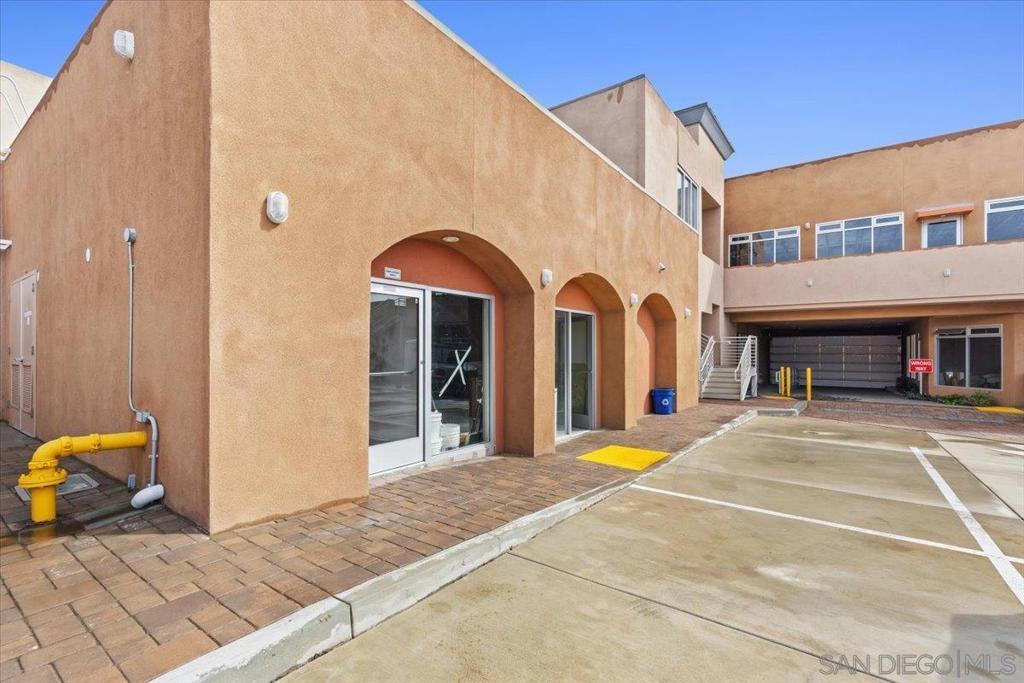 165 W San Ysidro Blvd Property Photo 34
