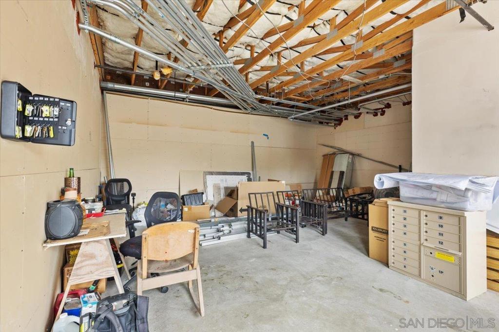 165 W San Ysidro Blvd Property Photo 40