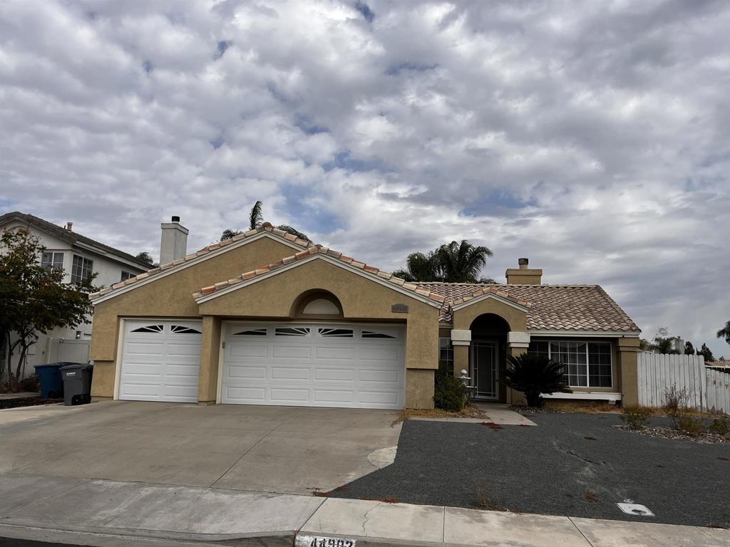 44902 Camino Alamosa Property Photo 1