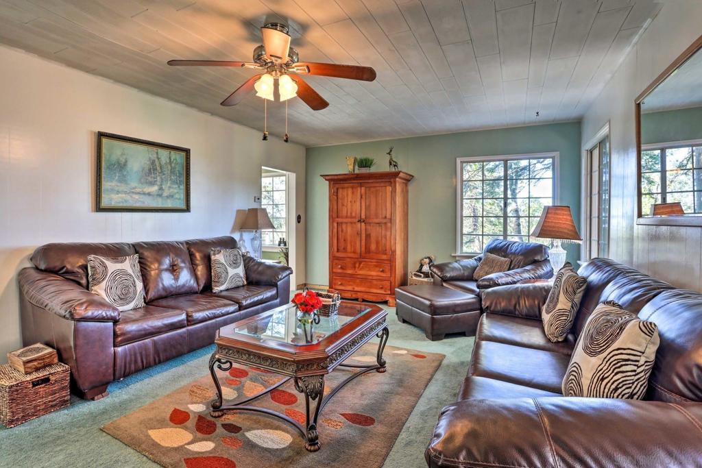 23984 Skyland Dr Property Photo 10