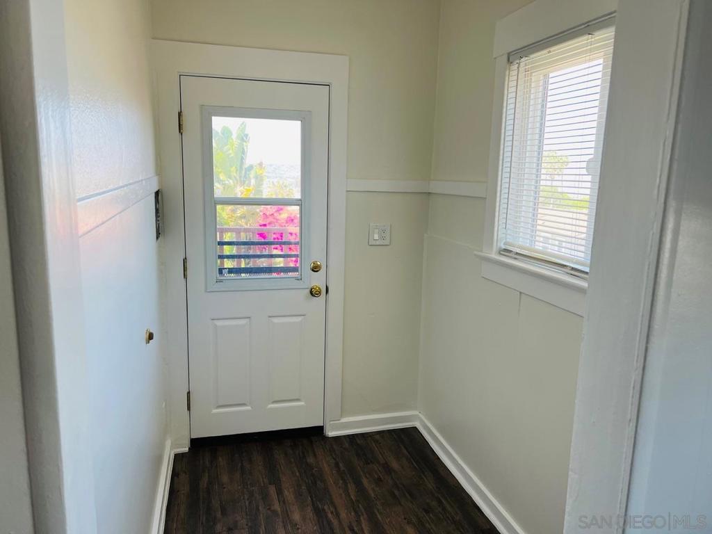 2336 Union Street Property Photo 4