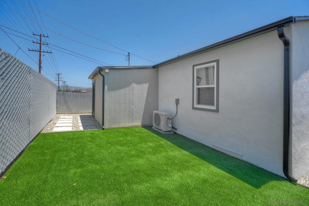 1045 Main Property Photo 16
