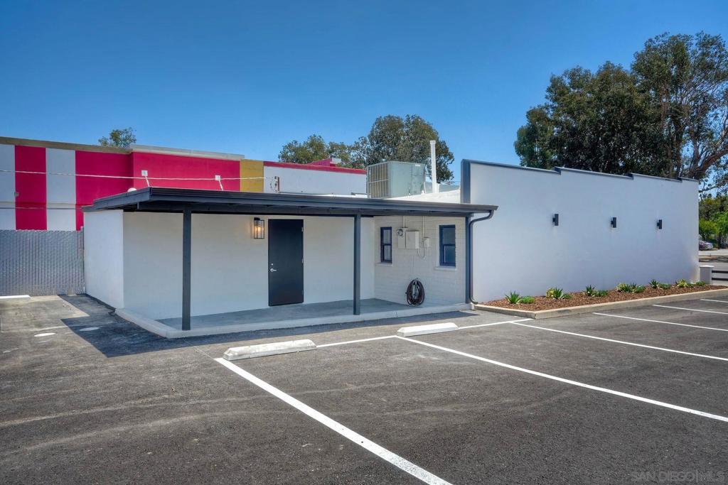 1045 Main Property Photo 20