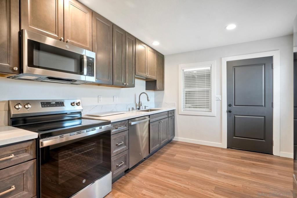 1045 Main Property Photo 25