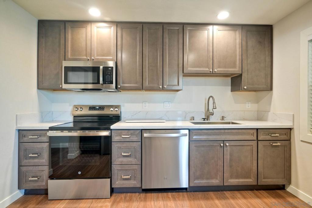 1045 Main Property Photo 29
