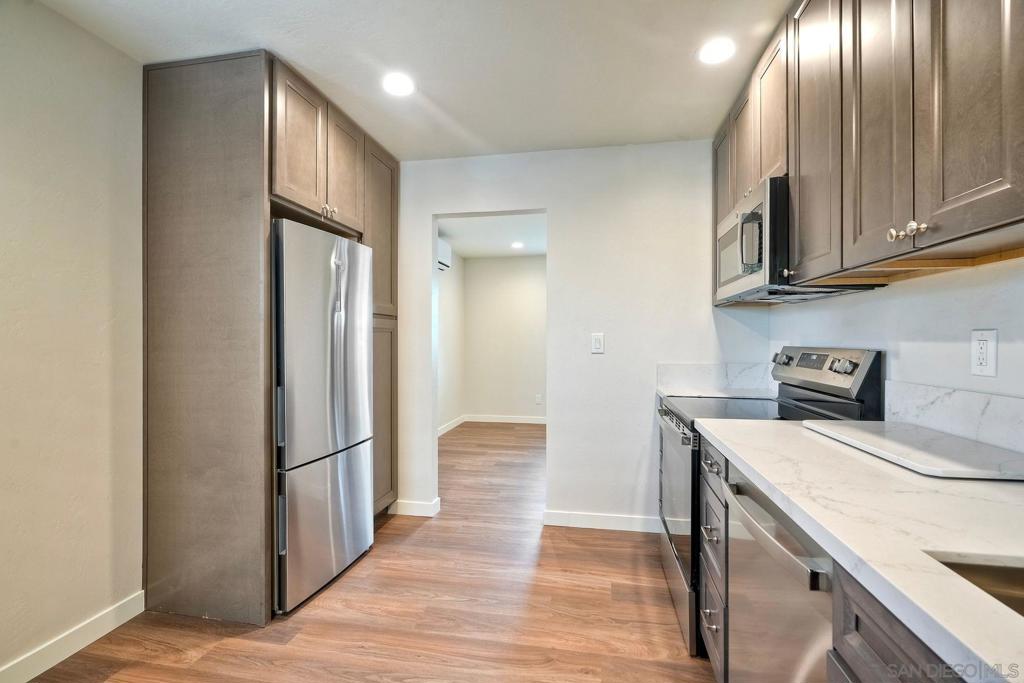 1045 Main Property Photo 31