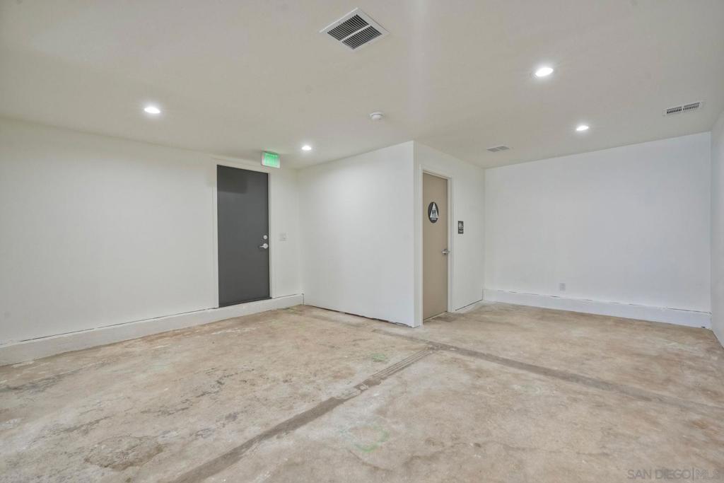 1045 Main Property Photo 42
