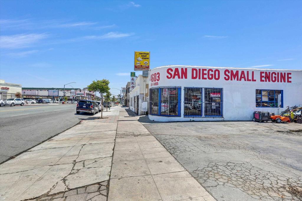 4603 El Cajon Blvd Property Photo 2