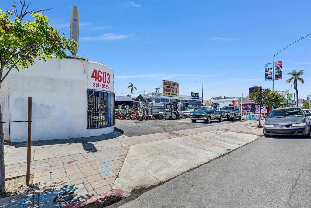 4603 El Cajon Blvd Property Photo 14