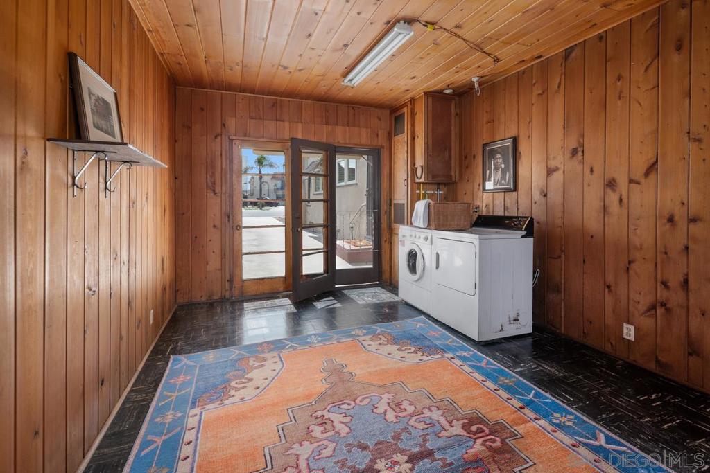 4365 Kansas Property Photo 24