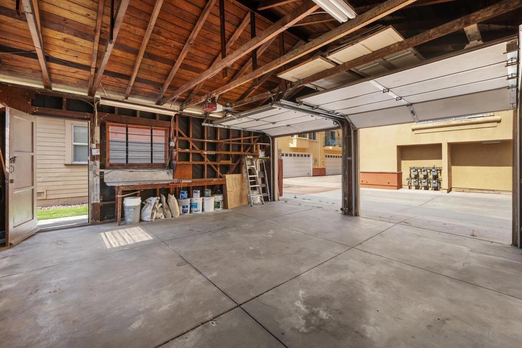 4365 Kansas Property Photo 33