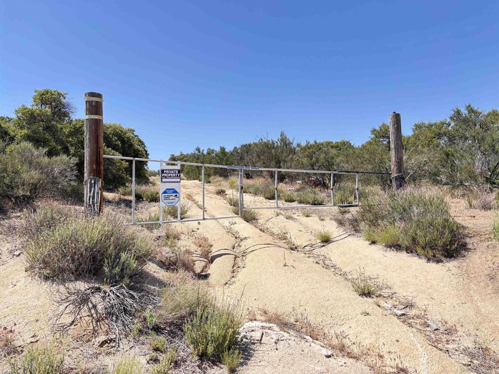 38430 Lilac Ln. Property Photo 1