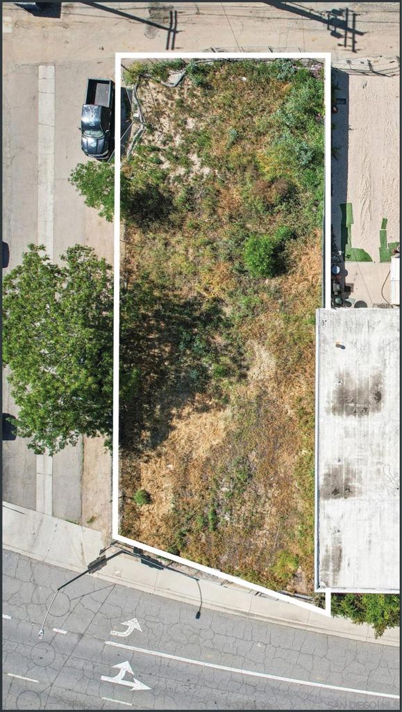 522 W 2nd Ave Property Photo 3