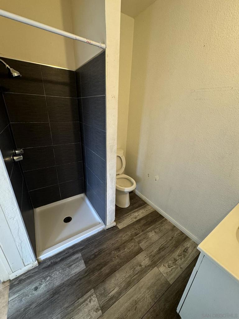 204 E 2nd Avenue E Property Photo 15