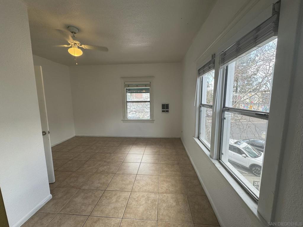 204 E 2nd Avenue E Property Photo 18
