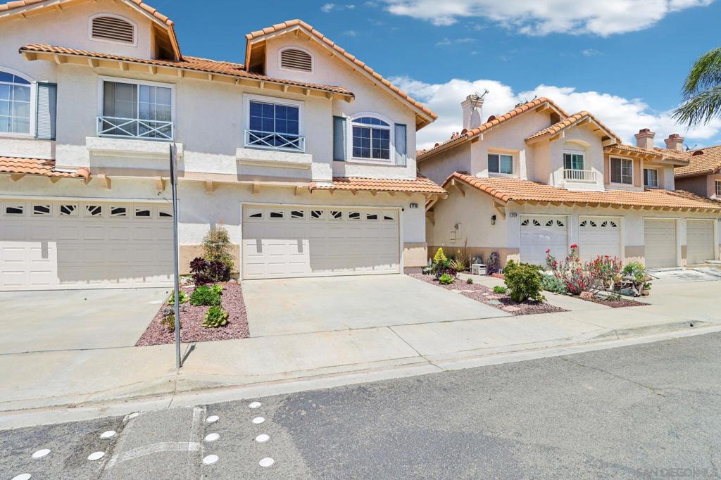 1716 Promenade Circle Property Photo 1