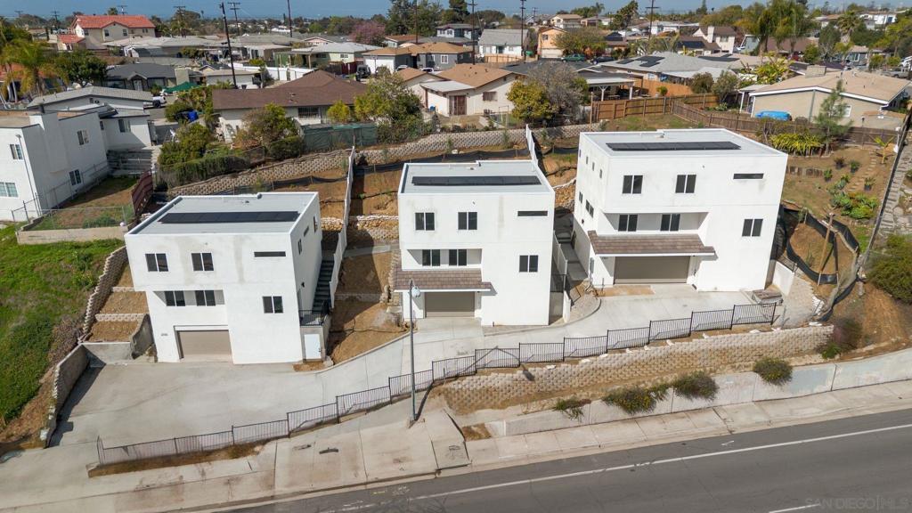 2720 Reo Dr Property Photo 1