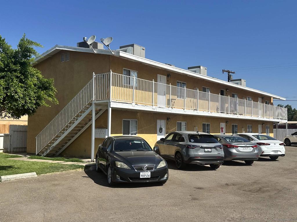 1412 El Centro Ave Property Photo 1