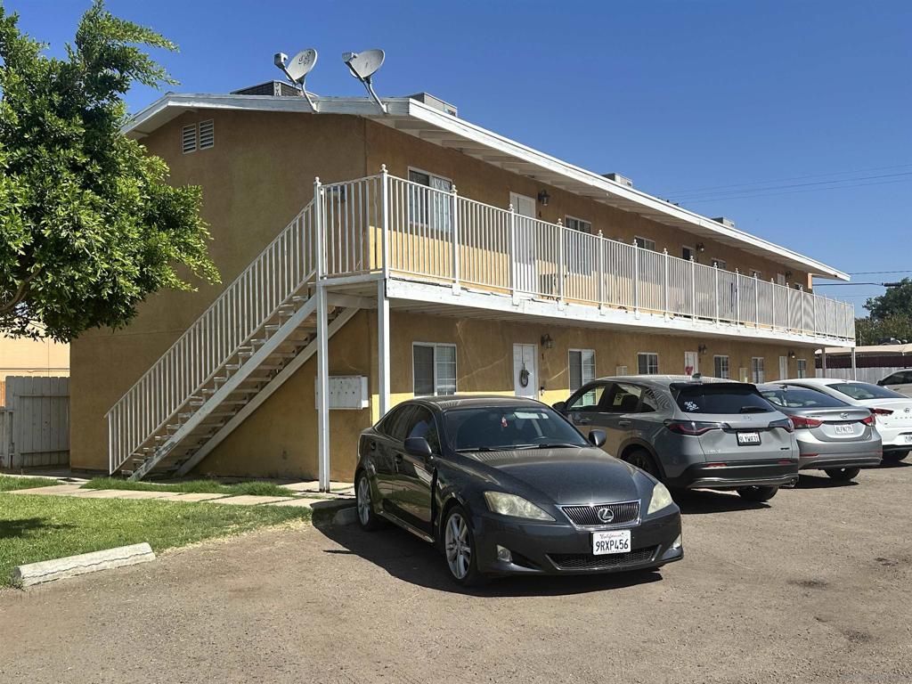 1412 El Centro Ave Property Photo 2
