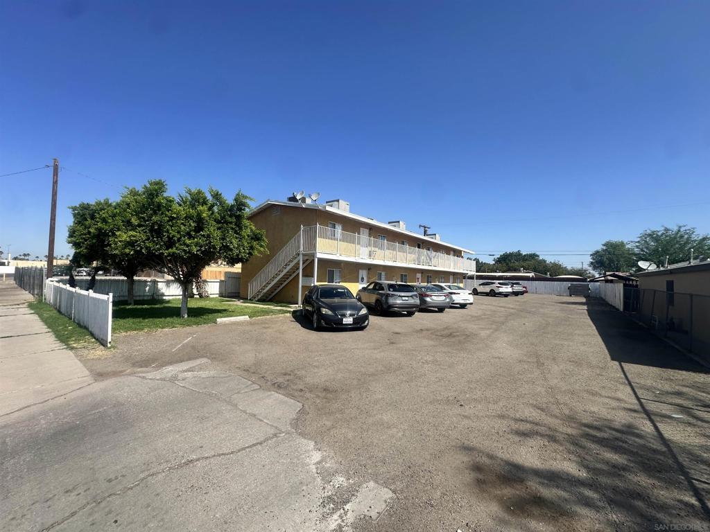 1412 El Centro Ave Property Photo 6
