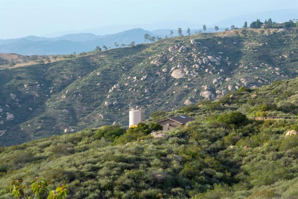 18035 Sunset Point Rd Property Photo 27