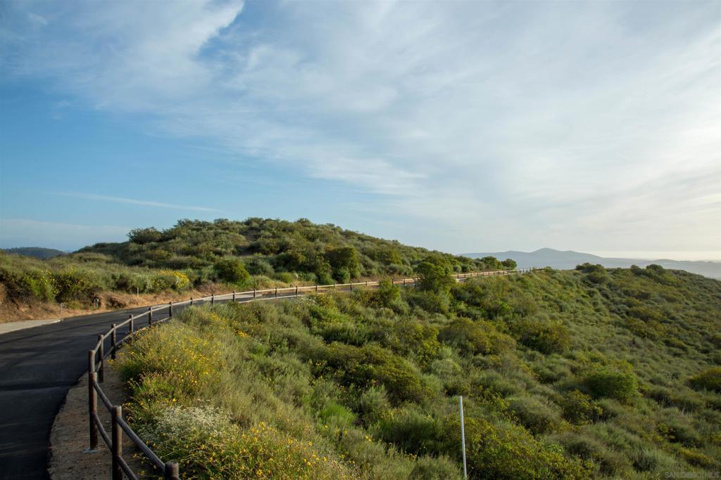 18035 Sunset Point Rd Property Photo 40